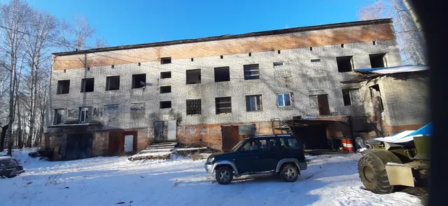 Право на заключение договора аренды объекта муниципального имущества, находящегося в собственности Новоургальского городского поселения Верхнебуреинского муниципального района Хабаровского края: нежилое помещение – административное здание общей площадью 1280,1 кв.м., с кадастровым номером 27:05:0101016:10, расположенное по адресу: Хабаровский край, Верхнебуреинский район, п. Новый Ургал, ул. Киевская, д. 9 «а»