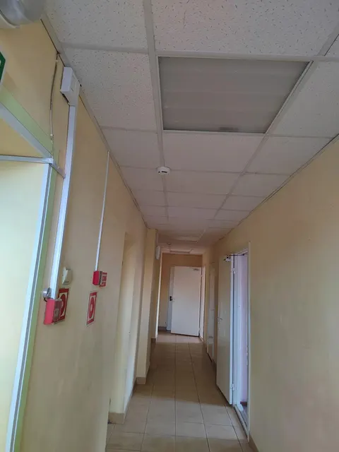 Недвижимое имущество - встроенные нежилые помещения общей площадью 126,9 кв. м, расположенные на 3-м этаже офисной части здания Универмага «Карелия» по адресу: г. Петрозаводск, ул. Кирова, д. 2 (помещение № 2-9; 11-14 ).