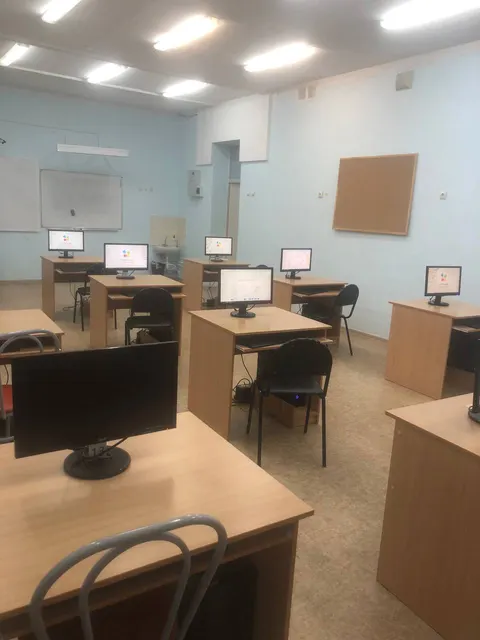 право заключения договора аренды нежилого помещения площадью 65,4 кв.м. (№ помещения согласно экспликации технического паспорта – 26), расположенного на 3 этаже здания лицея, по адресу: Пензенская область, г. Пенза, ул. Шевченко, стр. 17.