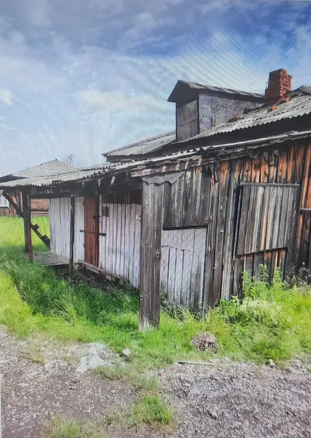 Здание магазина (реестровый номер имущества - 11086), площадью 47,0 кв.м., кадастровый номер 66:01:0000000:1317 с земельным участком (реестровый номер имущества - 29799), площадью 1184 кв.м., кадастровый номер 66:01:2101001:166, расположенное по адресу: Свердловская область, Алапаевский район, пос. Ельничная, ул. Станционная, д. 28