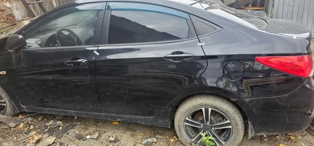Автомобиль HYUNDAI SOLARIS, г/н Т062РТ124, 2011г.в., VIN Z94CT41CABR002441. Рабочее состояние, и комплектность автомобиля не проверялось. Находится в г. Канск, данное имущество обращено в доход государства (Документы, ключи отсутствуют) (174/26)