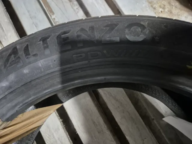Автомобильная летняя шина Altenzo Sport Navigator 275/45 R21