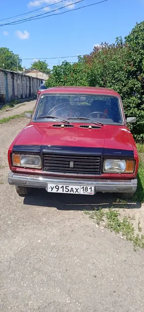 Автомобиль ВАЗ 2107, год выпуска не установлен, г/н У915АХ181, VIN: XTA21070072507337, в кузове красного цвета.
