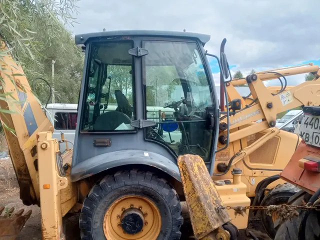 Экскаватор LIUGONG CLG777A