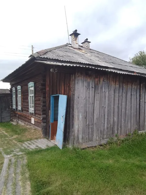 нежилое здание, этажность: 1, общей площадью 52,1 кв. метра с кадастровым номером 66:24:1301001:399, расположенное по адресу: Свердловская область, Слободо-Туринский район, д. Андронова, ул. Береговая, д. 21, и земельный участок, на котором оно расположено, с кадастровым номером 66:24:1301001:182, площадью 260+/- 11 кв. метров, категория земель – земли населенных пунктов, вид разрешенного использования – объект здравоохранения (фельдшерский пункт)