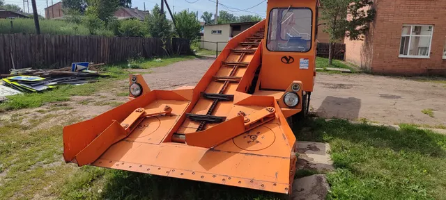 Снегопогрузчик КО-206АН
