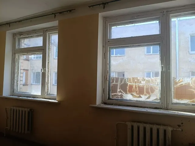 Нежилое помещение общей площадью 22,0 кв. м (кадастровый номер 53:23:7009401:300, РНФИ П13540000769), расположенное по адресу: г. Великий Новгород, пер. Мининский, д.7