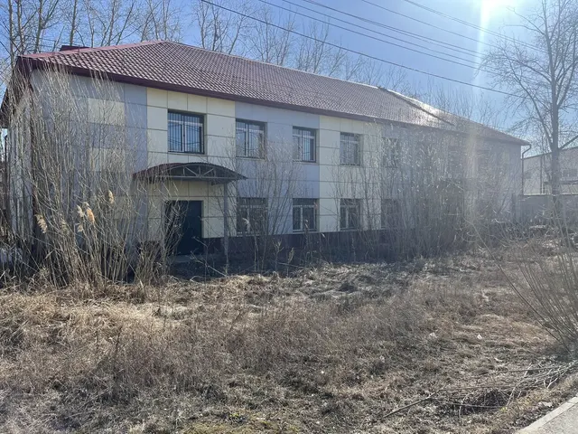 Нежилое здание площадью 622,8 кв.м, адрес: РФ, Тюменская область, г. Тюмень, ул. Пражская, 17, корпус 2, с земельным участком площадью 1225 +/- 12 кв.м, местоположение: Тюменская, область, г. Тюмень, ул. Пражская, 17, корпус 2