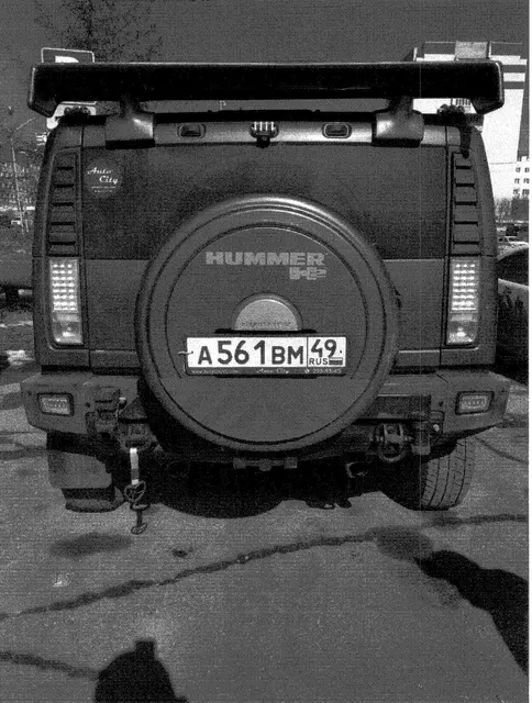 Hummer H2, г/в 2005, г/н А561ВН49.