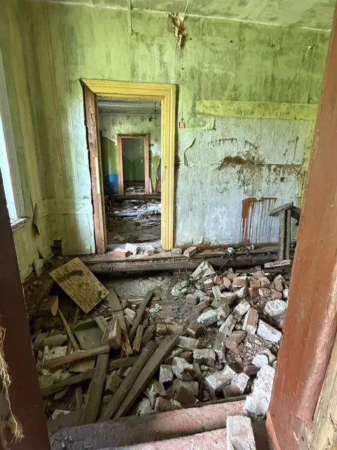 Объект культурного наследия регионального значения «Здание земской школы», 1897 г., 1-этажное, площадью 441.7  кв.м., кадастровый номер 16:08:170501:188, расположенное по адресу: Республика Татарстан, Апастовский муниципальный район, с. Кабы Копри, ул Школьная, зд. 21
