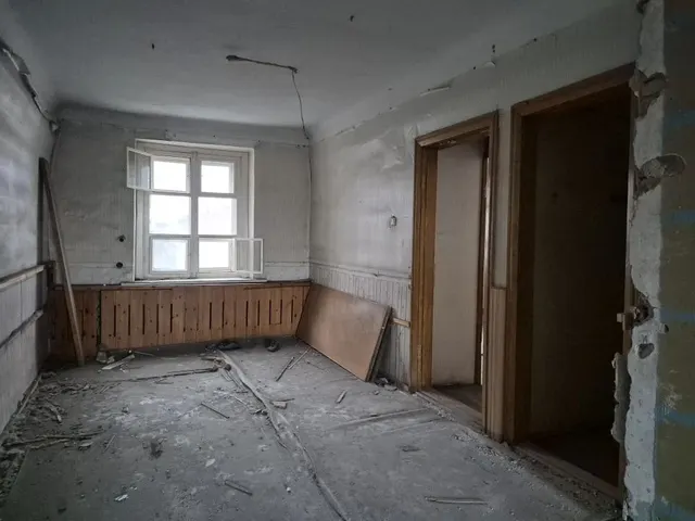 Право на заключение договора аренды нежилого помещения с кадастровым номером 55:36:090109:1807, общей площадью 126,0 кв. м, расположенного  по адресу: Омская область, г. Омск, ул. Богдана Хмельницкого, д. 214, пом. 21П.