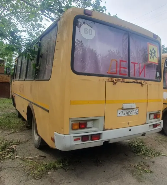 Автобус для перевозки детей ПАЗ 32053-70, 2012 года выпуска, модель  № двигателя 523400 С1004453, номер кузова Х1М3205СХС0003292, идентификационный номер (VIN) Х1М3205СХС0003292, цвет кузова желтый, мощность двигателя 124 л.с (91,2), рабочий объем двигателя 4670 куб см, тип двигателя - бензиновый, разрешенная максимальная масса 6270 кг, масса без нагрузки 5080 кг, государственный регистрационный знак К724Е0123