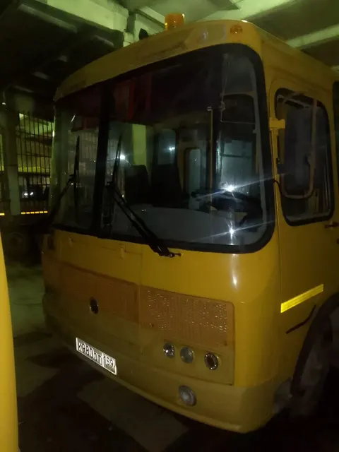 Автобус для перевозки детей ПАЗ 32053-70, 2016 года выпуска, идентификационный номер (VIN) Х1М3205BXG0002832, № 523420 G1003106 двигателя цвет кузова (кабины, прицепа) желтый, паспорт транспортного средства 52 ОО 498724 выдан 13 августа 2016 года государственный регистрационный знак К980ОТ159.