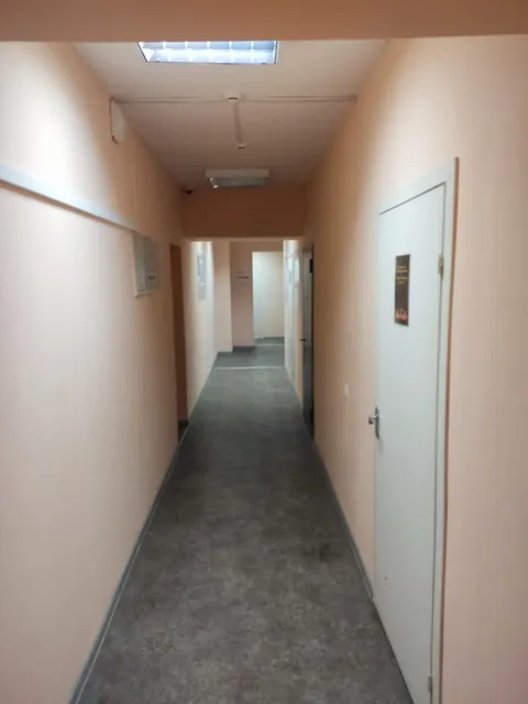 нежилое помещение (номер 63 на поэтажном плане), площадью 11,2 кв.м, 2 этаж, кроме того площадь общего пользования 9 кв.м, расположенное по адресу:  Тамбовская область, г.Уварово, ул.Луговая, д.18А