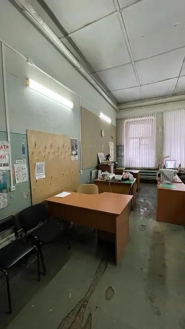 Нежилое помещение общей площадью  27,1 кв. м, расположенное на первом этаже жилого дома по адресу: г. Саратов, ул. Московская, д. 92, кадастровый номер 64:48:030342:1763. (Кировский район)