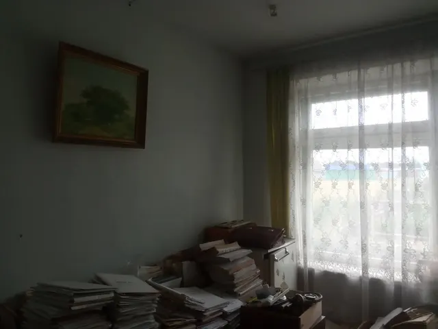 Помещение 16, назначение: нежилое, общей площадью 11,3 кв.м., этаж: №1, кадастровый номер: 74:25:0100202:455.  Адрес (местоположение): Россия, Челябинская область, г. Златоуст, п. Центральный, ул. Ленина, д. 34, пом. 5.