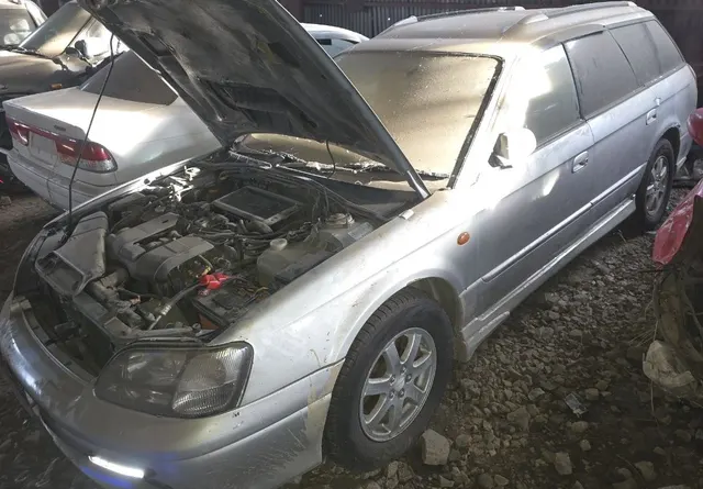 Автомобиль SUBARU LEGACY государственный ренистрационный знак А 047 КС 125 регион, серого цвета, легковой универсал, 1987 года выпуска, номер кузова BH5026583