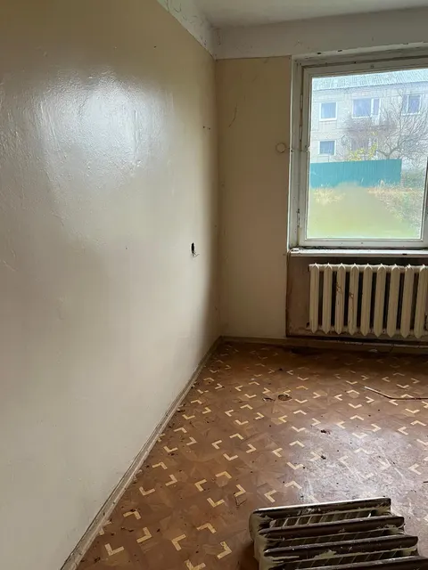 Часть нежилого здания (под аптеку), общей площадью 102,5 кв.м., место расположения объекта: Калининградская обл., Нестеровский р-н, п. Чистые Пруды, ул. Молодежная, д. 3, кв. 3 КН 39:08:340006:32