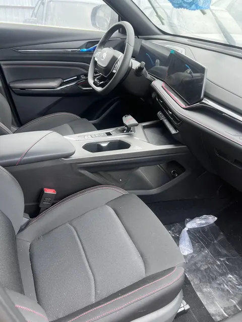 Автомобиль CHANGAN X5 PLUS 2025 1.5 T DCT High Energy Edition CARMODEL: SC6454AAC6VIN: LS4ASE2E1SB342800. 1 шт
