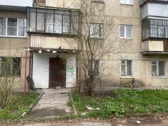 91/108 доли помещения, назначение: нежилое, общая площадь 717,4 кв.м., этаж: цокольный, расположенного по адресу: Челябинская область, г.Сатка, ул.Солнечная, д.25, пом.1