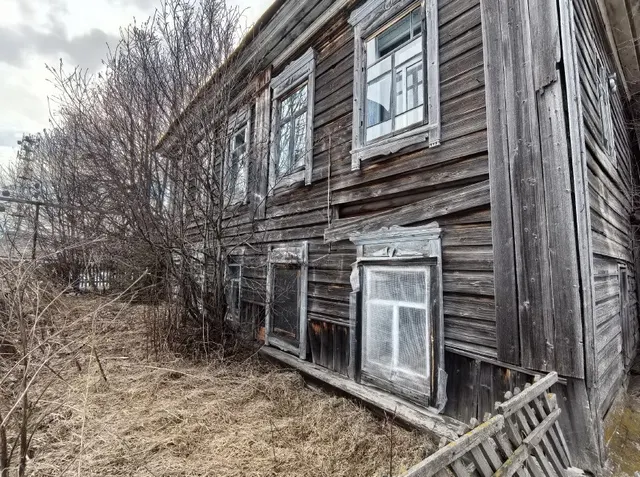 Здание: «Амбар», входящий в состав объекта культурного наследия регионального значения Ансамбль «Усадьба купцов Новицких в составе: жилой дом, 2 амбара» (кадастровый номер 86:07:0103005:1558)