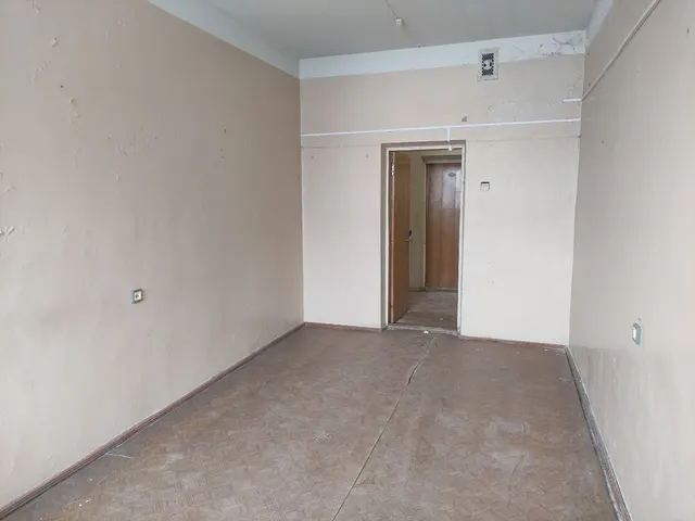 Нежилое помещение с кадастровым номером 37:08:050307:372, площадью 17,1 кв.м., расположенного по адресу: Ивановская область, р-н Комсомольский, г. Комсомольск, ул. Люлина, д. 16, пом. 67 (3 этаж, лит.А)
