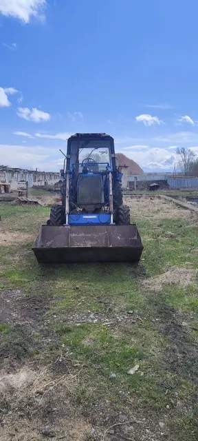 Трактор Беларусь 82.1, г/н 7488УА21, 2012 г.в., VIN 00804852, синего цвета