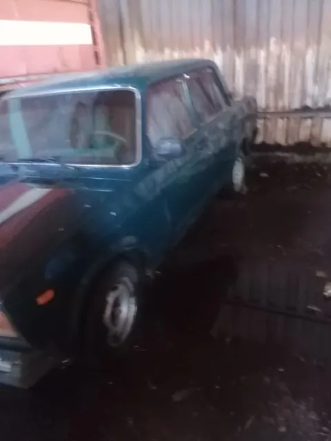 Легковой автомобиль ВАЗ 21074