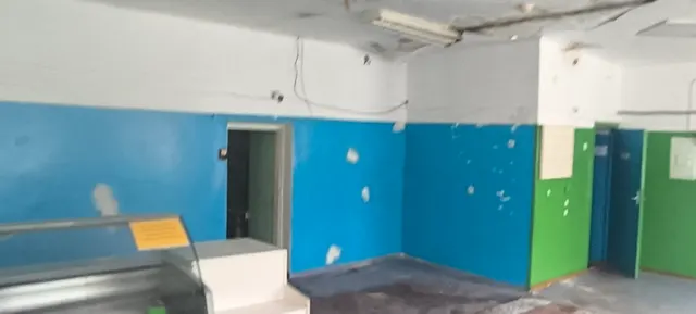 Встроенное помещение в жилой дом (магазин)