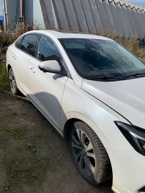 Автомобиль марки «Чанган» г/н М963ЕН774 (залог) (один ключ от автомобиля, информация по документам отсутствует)