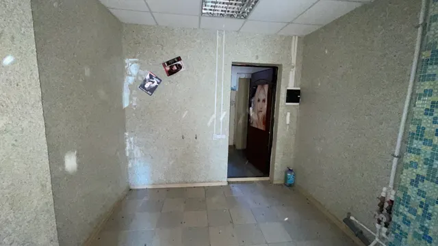 Нежилое помещение общей площадью 14,8 кв. м, расположенное на первом этаже жилого дома по адресу: г. Саратов, ул. 2-я Электронная, д. 8, кадастровый номер 64:48:040409:2852. (Кировский район)