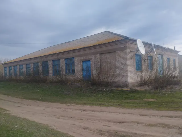 Нежилое здание