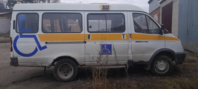 Автомобиль 323101 для перевозки инвалидов-колясочников, категория В, модель № двигателя*421600*В0802041, кузов322100В0481360, цвет белый, тип двигателя бензин