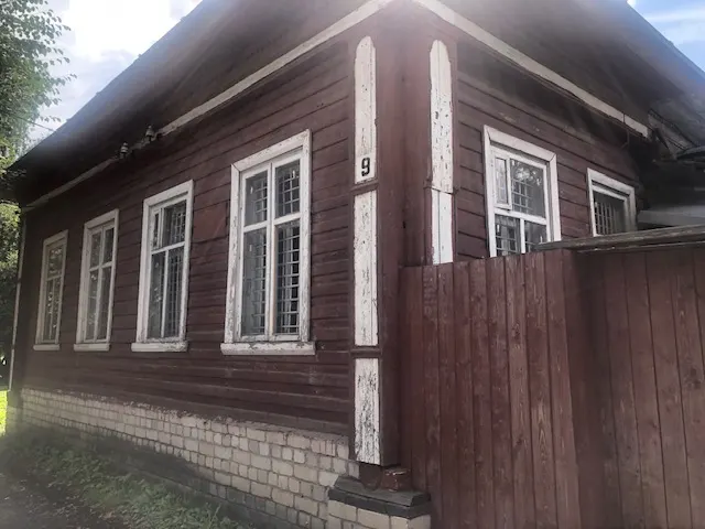 Нежилое помещение, площадь 49,1кв.м, кадастровый номер 44:25:030203:102,   расположенное по адресу: Костромская область, Буйский р-н, г.Буй, ул. Октябрьской революции, д.9, пом.1
