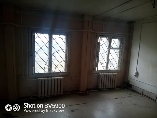 нежилое здание, общей площадью 81,2 кв.м. 1980 года завершения строительства, кадастровый номер 54:29:010501:32, количество этажей: 1, находящееся по адресу: Новосибирская область, Чистоозерный район, р.п. Чистоозерное, ул. Ленина, 12а.