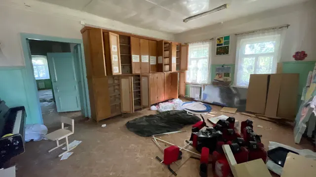 Объект муниципального нежилого фонда - одноэтажное нежилое здание площадью 207,3 кв. м (Российская Федерация, Саратовская область, г.о. город Саратов, г. Саратов, мкр. Комбайн, зд. № 6А) вместе с земельным участком площадью 974 кв. м (Российская Федерация, Саратовская область, г.о. город Саратов, г. Саратов, мкр. Комбайн, з/у № 6А)