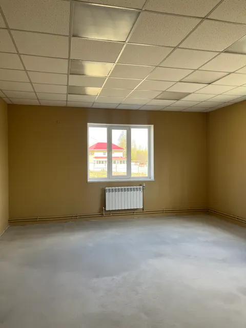 Нежилое здание с земельным участком, Пермский край, г. Чайковский, ул. Советская, д. 21/1