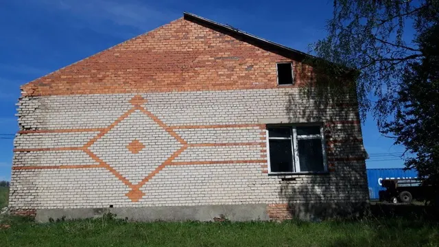 Здание