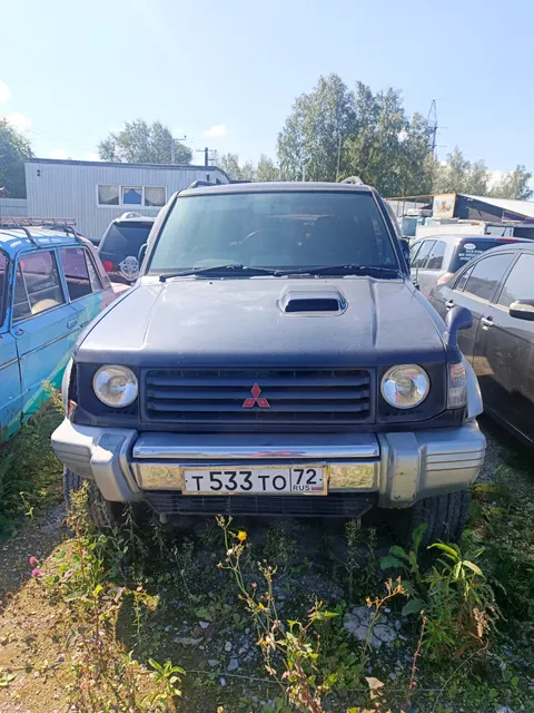 Автомобиль Mitsubisi г.р.з. Т533ТО72  ТС имеет ограничения ФССП на регистрационные действия (ключи и документы отсутствуют, техническое состояние не проверялось, пробег не известен). Имущество продается в том виде, в каком оно есть, в случае продажи возврату/обмену не подлежит. За скрытые дефекты имущества Продавец ответственности не несет.