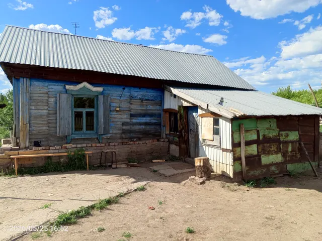 Жилой дом,  Российская Федерация,  Оренбургская область, м.р-н Бугурусланский, с.п. Завьяловский сельсовет, с. Красноярка, ул. Колхозная, двлд.72  с земельным участком Российская Федерация,  Оренбургская область, м.р-н Бугурусланский, с.п. Завьяловский сельсовет, с. Красноярка, ул. Колхозная, з/у 72