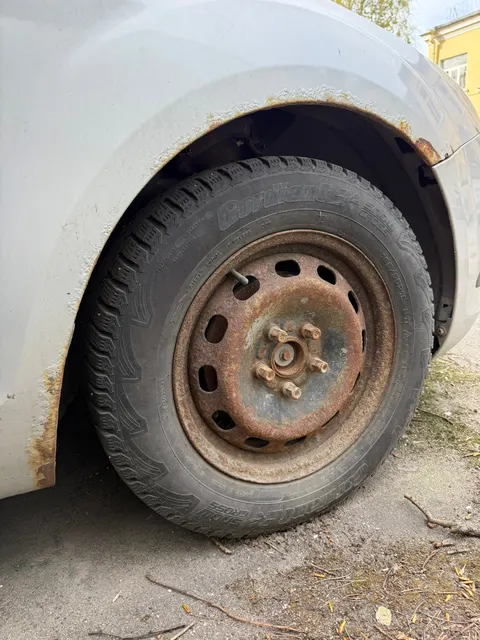 Высвобождаемое движимое военное имущество (автотранспортное средство)