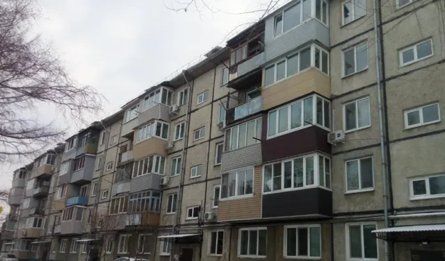 Жилое помещение, эт.5, общ.пл.42,9кв.м., кад.№25:34:017501:5209, адрес: Приморский край, г.о. Уссурийский, г. Уссурийск, ул. Агеева, д. 56, кв. 60, сведения о зарегистрированных: Имишова А.М., сведения о задолженность по капремонту - отсутствуют, соб-к Имишова А.М.