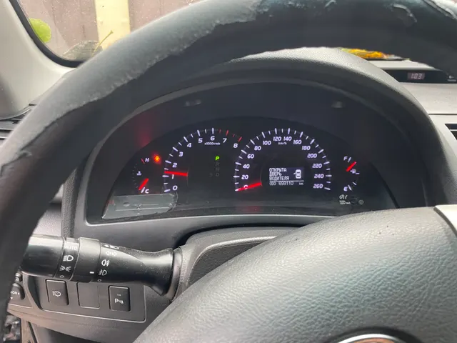 Легковой автомобиль Toyota Camry