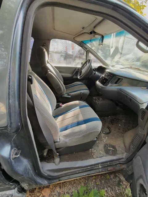 Автомобиль ТОЙОТА PREVIA г.р.з. Х747ЕС72, 1993 г.в. (в кузове синего цвета). ТС имеет ограничения ФССП на регистрационные действия (ключи и документы отсутствуют, техническое состояние не проверялось, пробег не известен). Имущество продается в том виде, в каком оно есть, в случае продажи возврату/обмену не подлежит. За скрытые дефекты имущества Продавец ответственности не несет.