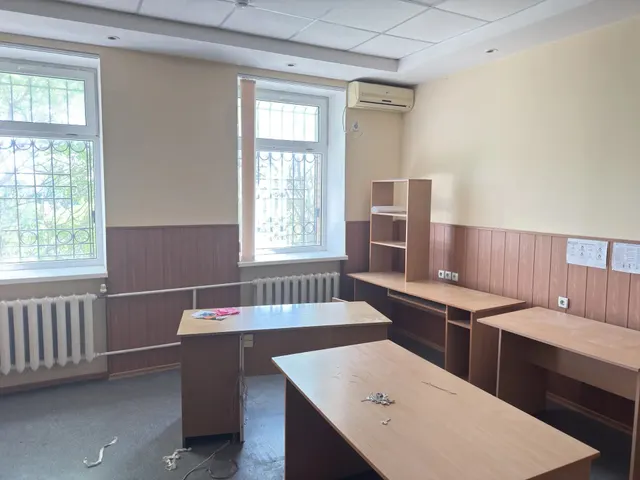 Передача в аренду части объекта недвижимого имущества Помещения общей площадью 584,2 кв.м: Помещения 1 этажа (297,7 кв. м): № 1 - № 23, № 25 - № 27, № I- № IV; Помещения 2 этажа (286,5 кв. м): № 1- № 7, № 9 - № 12, № 14, № 15 здания товарной конторы