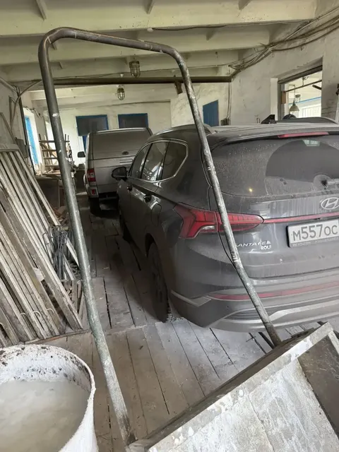 Должник ГУП ДНР «РЕСПУБЛИКАНСКИЙ ЦЕНТР «ТОРГОВЫЙ ДОМ «УГОЛЬ ДОНБАССА». Автомобиль легковой универсал HYUNDAI SANTA FE, 2021 г.в., г/н М557ОС180, цвет черный, VIN: XWES381HHM0003967, номер кузова (прицепа) XWES381HHM0003967, номер двигателя МН743484. Нач. цена: 2278519,21  руб., в т.ч. НДС 22%. Задаток: 341 780 руб.