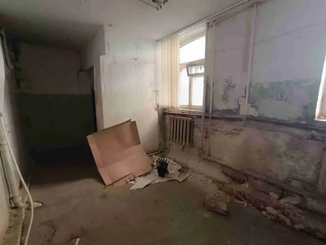 Нежилое помещение общей площадью 141,3 кв.м, цоколь: ком. №№ 2-9, 11-21, кадастровый номер 63:01:0821002:1031, расположенное в здании, отнесенном к объектам культурного наследия регионального значения «Дом, в котором в 1916 г. жил В.В. Куйбышев» по адресу: Самарская область, г. Самара, Самарский район, ул. Садовая, д. 74-76/                              ул. Некрасовская, д. 88.