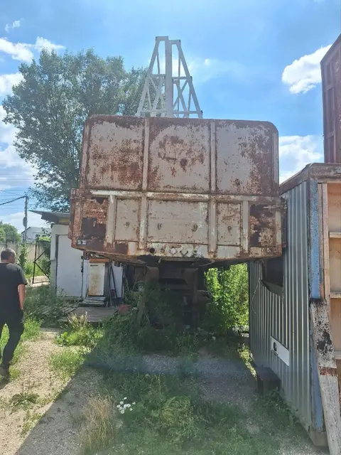 Полуприцеп Нефаз 9334