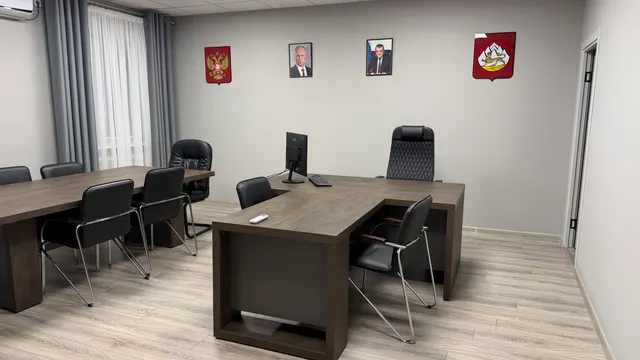 Часть нежилого помещения с кадастровым номером: 15:09:0030802:1810, общей площадью 1648,1 кв. м., а именно кабинет № 302 площадью 101,6 кв. м., расположенный на третьем этаже здания, находящегося по адресу: Республика Северная Осетия - Алания, г. Владикавказ, проспект Доватора, д 12.