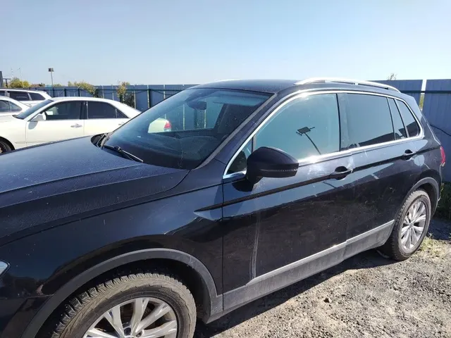Автомобиль Фольксваген Тигуан, г.р.з. М 631 КХ 186, VIN XW8ZZZ5NZKG213976, г/в 2018  ТС имеет ограничения ФССП на регистрационные действия (ключи и документы отсутствуют, техническое состояние не проверялось, пробег не известен). Имущество продается в том виде, в каком оно есть, в случае продажи возврату/обмену не подлежит. За скрытые дефекты имущества Продавец ответственности не несет.